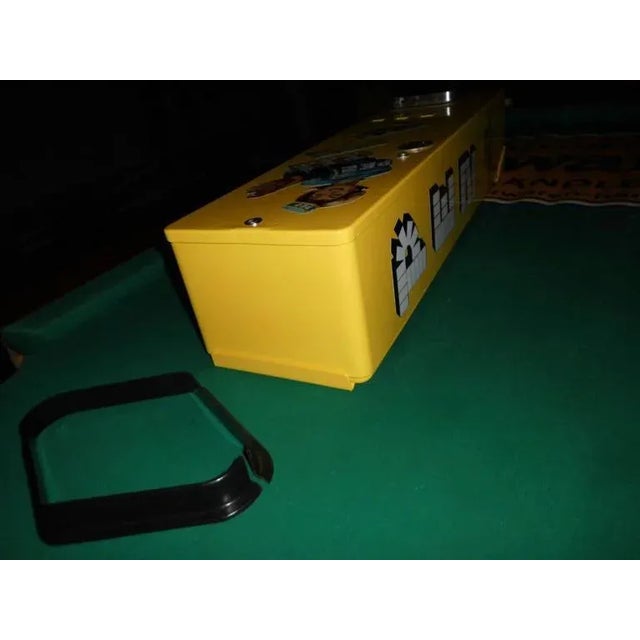 Steel construction from the 1960s. The sale mechanism is working with Austrian one schilling coins.