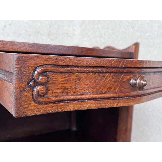 Early 20th Century 20th Pair of Dark Walnut Nightstands Tables with Drawer and Open Shelf For Sale - Image 9 of 18
