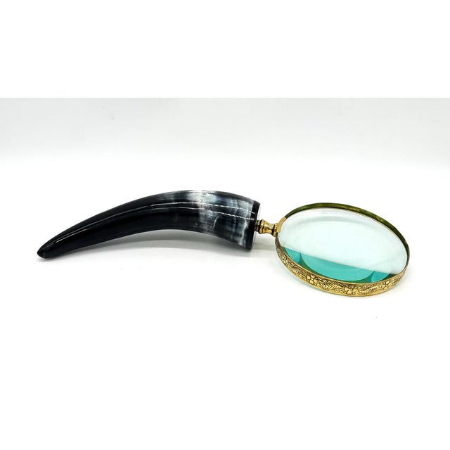 Vintage Horn Handle Magnifying Glass With Engraved Brass Mount | English Library Style Desk Accessory / Safari For Sale In Houston - Image 6 of 10