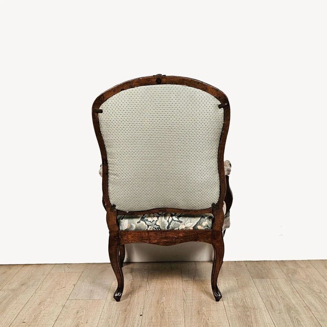 17th Century Pair of French or Italian Louis XIV Walnut Large Armchairs, Mid-18th Century For Sale - Image 5 of 13