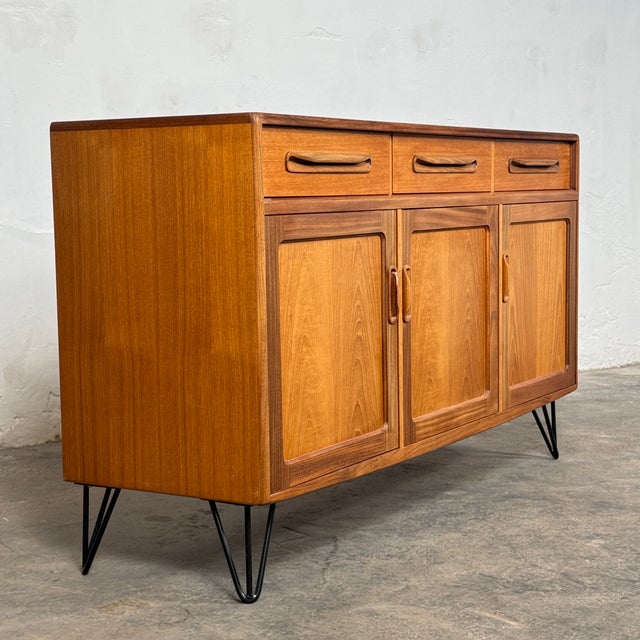Vintage Fresco Sideboard on Hairpin Legs from G-Plan, 1970s For Sale - Image 6 of 15