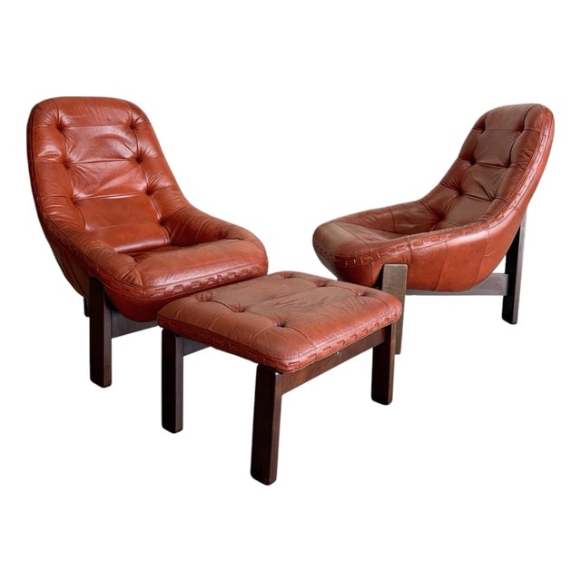 1970s Brazilian Modernist Leather Lounge Chair Pair With Ottoman Attrb Jean Gillon for Probel For Sale