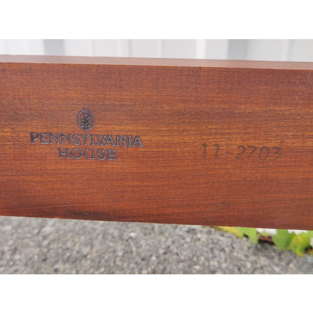 Traditional Pennsylvania House Georgian Carved Mahogany Twin Size Poster Bedframe For Sale - Image 3 of 10
