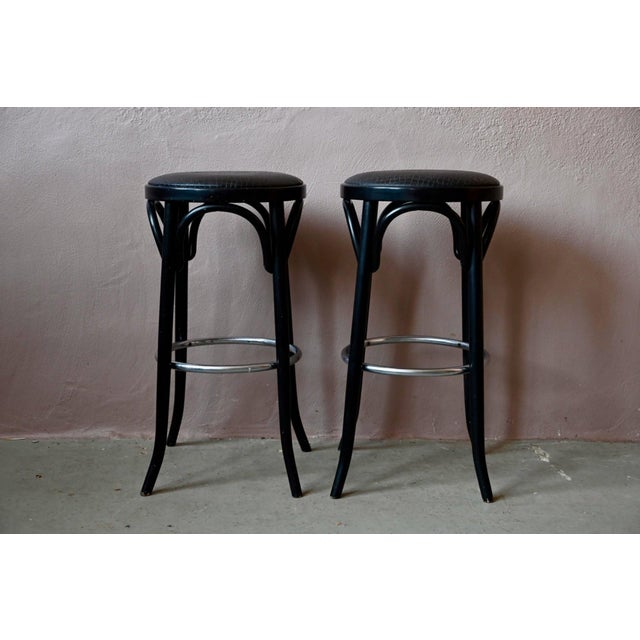 Bistro Bar Stools in Black and Chrome Tortoiseshell Vinyl, 1960s, Set of 2 For Sale - Image 3 of 14