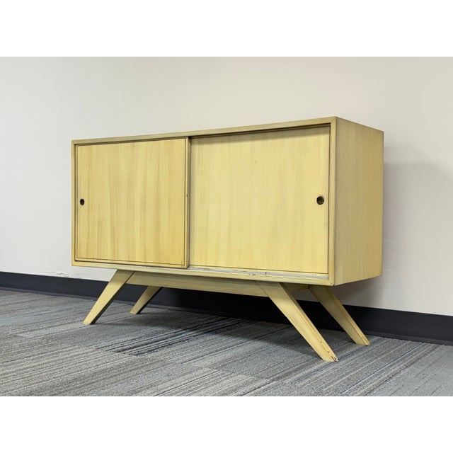 Mid-Century Modern Mid-Century Modern Credenza / Buffet ~ Great Tv Stand or Record Cabinet For Sale - Image 3 of 10