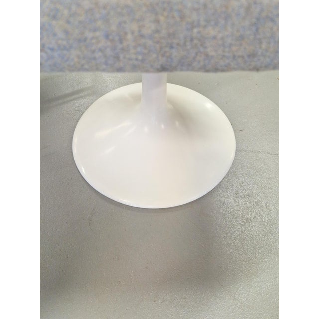 Vintage Tulip Chairs and Dining Table in the style of Eero Saarinen, 1970s, Set of 5 For Sale - Image 16 of 17