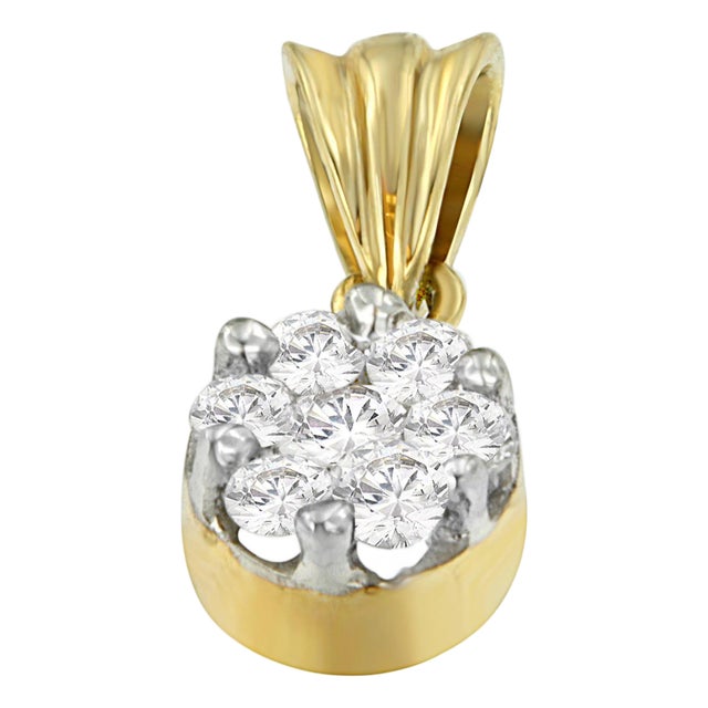 14K Yellow Gold 1/2 cttw Round Cut Diamond Circle Pendant Necklace (H-I, I1-I2) For Sale