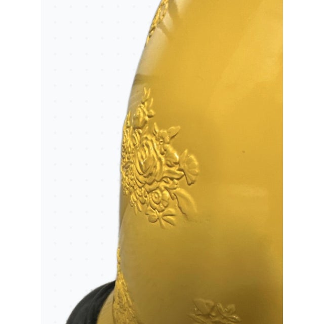Late 19th Century Late 19th Century Chinoiserie Embossed Yellow Ginger Jar Lamp on Wood Base For Sale - Image 5 of 7