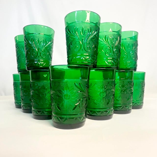 Early 20th Century Antique Americana Art Deco Sandwich Glass Co. Pressed Juice Glasses - Set of 12 For Sale - Image 5 of 7