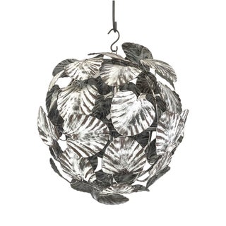 White Leaves Sphere Suspension Pendant from Simoeng For Sale