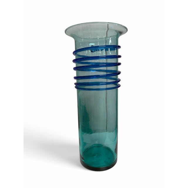 Mid-Century Modern Vintage 1970s Murano Teal Art Glass Cylinder Vase With Cobalt Blue Spiral Wrap For Sale - Image 3 of 4