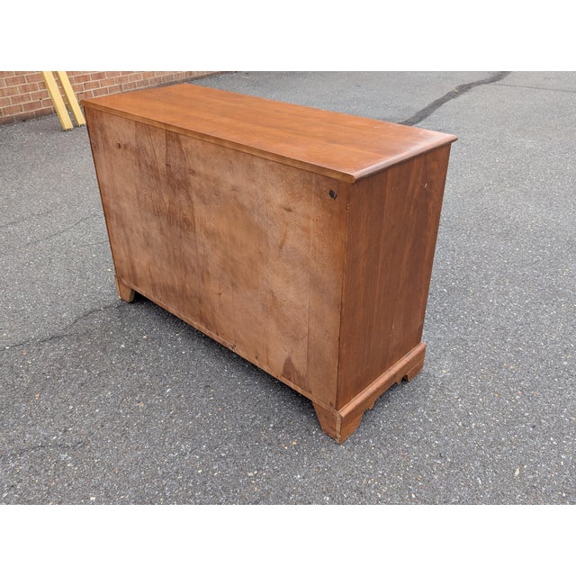 Mid 20th Century Vintage Ethan Allen Baumritter Heirloom Nutmeg Maple Console Sideboard Credenza For Sale - Image 5 of 12