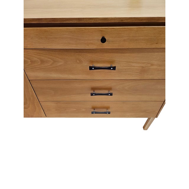 1950s Rare Paul McCobb Dresser For Sale - Image 11 of 15