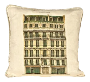 Maison a Loyer Pillow