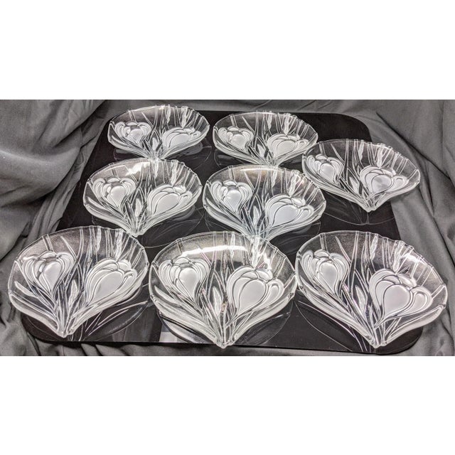 This glamorous crystal appetizer and serving set includes eight (8) guest dishes and two (2) servicing platters. The...
