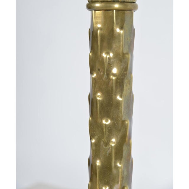 Antique Corinthian Column Brass Repousse Table Lamp, 1880 For Sale - Image 6 of 10