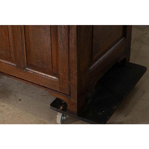 Georgian English Monumental Breakfront Oak Housekeepers Cupboard, 1800s For Sale - Image 17 of 18