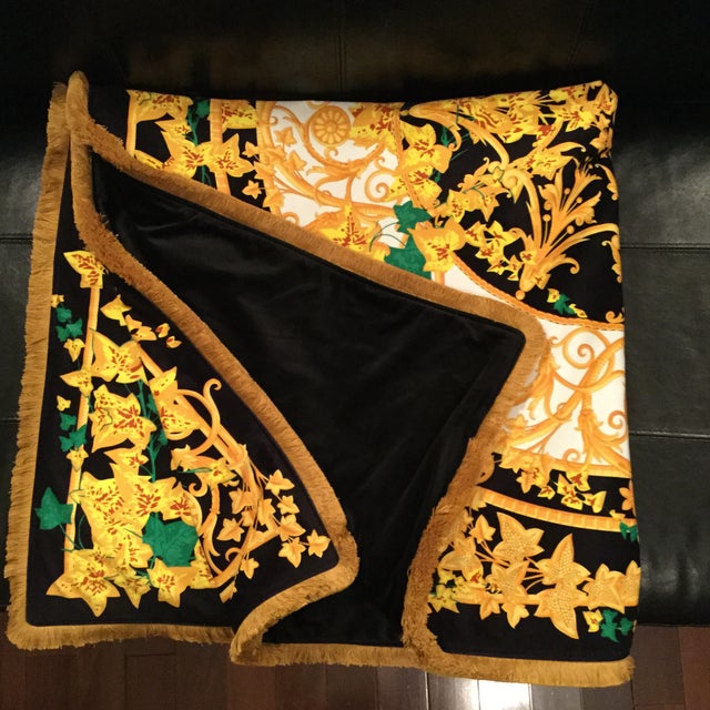 2010s Gianni Versace Custom Made Mendoza Head Green & Gold Velvet Throw For Sale - Image 5 of 12