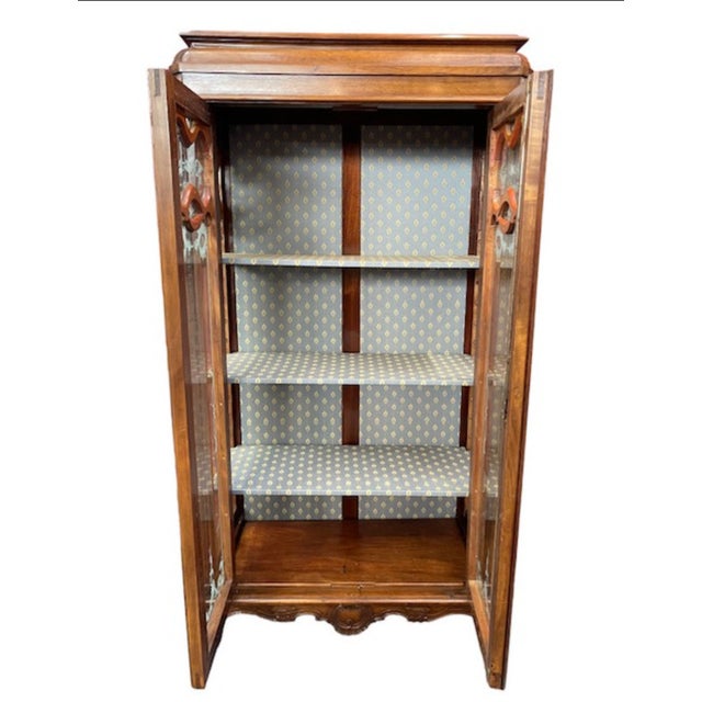 Liberty Showcase, 1900 For Sale - Image 3 of 10