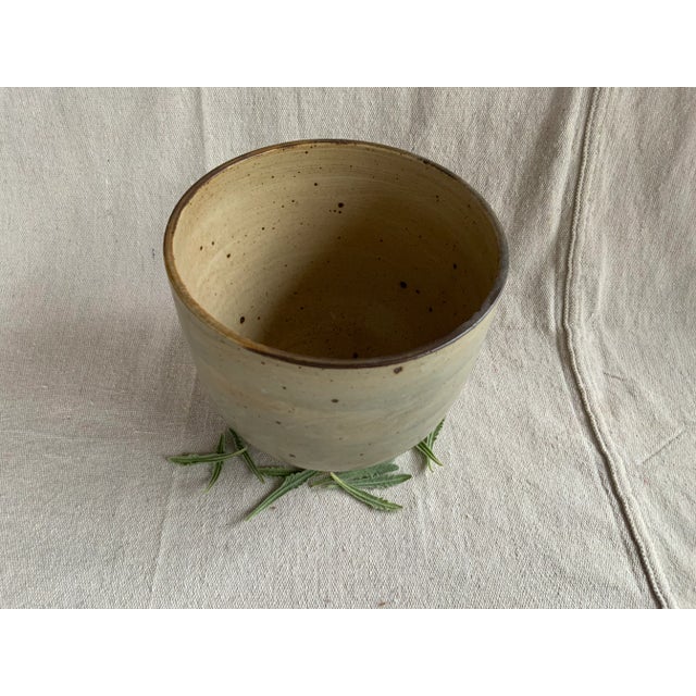 2020s Hand Thrown Earthenware Large Bowl by Vermont Potter Joe Gilmartin For Sale - Image 5 of 6