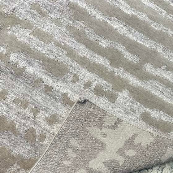 2010s Modern Abstract Nepalese Handspun Wool Rug, 10x14 For Sale - Image 5 of 6