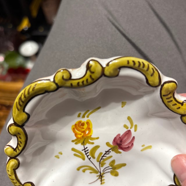 Off-white Early 20th Century Italian Ceramic Trinket Dish Hand Painted For Sale - Image 8 of 11