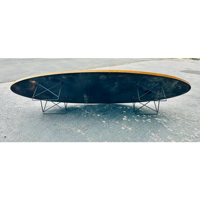 Etr Surfboard Coffee Table in the Style of Charles and Ray Eames for Herman Miller For Sale In Miami - Image 6 of 9