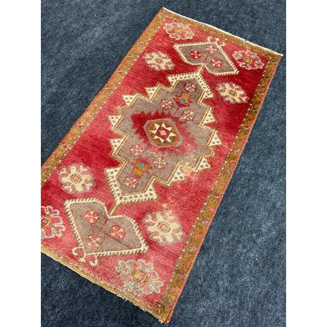 Early 21st Century Turkish Yastik Rug 1'6" x 2'9" For Sale - Image 5 of 5