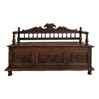 Late 19th Century French Carved Oak Storage Bench / Coffre De Mariage For Sale