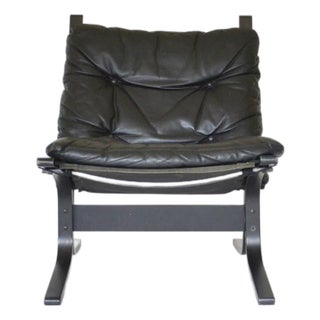 Vintage Siesta Low Back Lounge Chair Attributed to Ingmar Relling in Black Leather For Sale