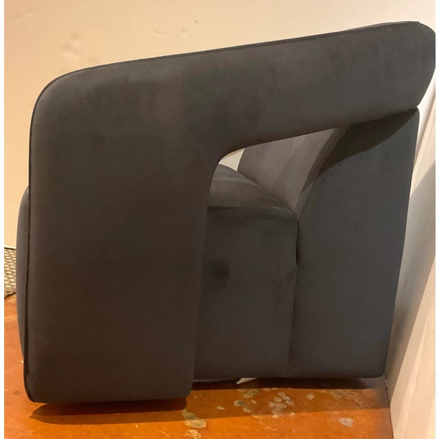 2020s Modern Black. Velvet Swivel Lounge Chair For Sale - Image 5 of 5