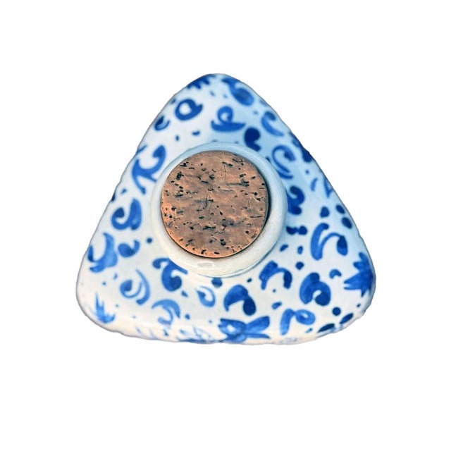 Mid 20th Century Italian Maiolica Apothecary Jar, Triangular Form, Cobalt Blue & White Pharmacy Vessel For Sale - Image 5 of 6