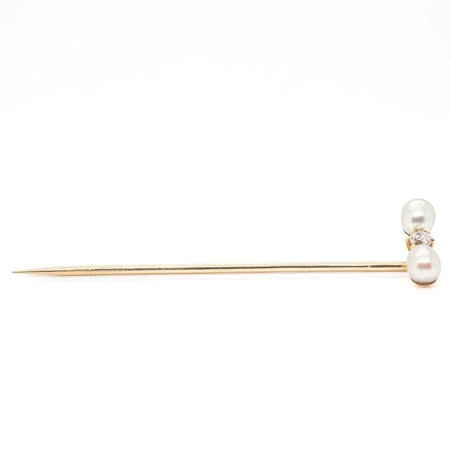 Early 20th Century Vintage Antique Edwardian Diamond, Pearl, and Gold Stickpin For Sale - Image 5 of 12