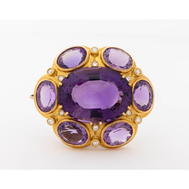 Contemporary Modernist 18k Yellow Gold, Amethyst, and Diamond Brooch or Pendant For Sale - Image 3 of 7