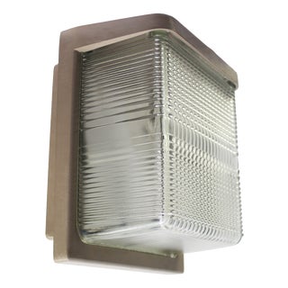 Vintage French Industrial Beige and Brown Aluminium and Pressed Glass Wall Light from Holophane For Sale