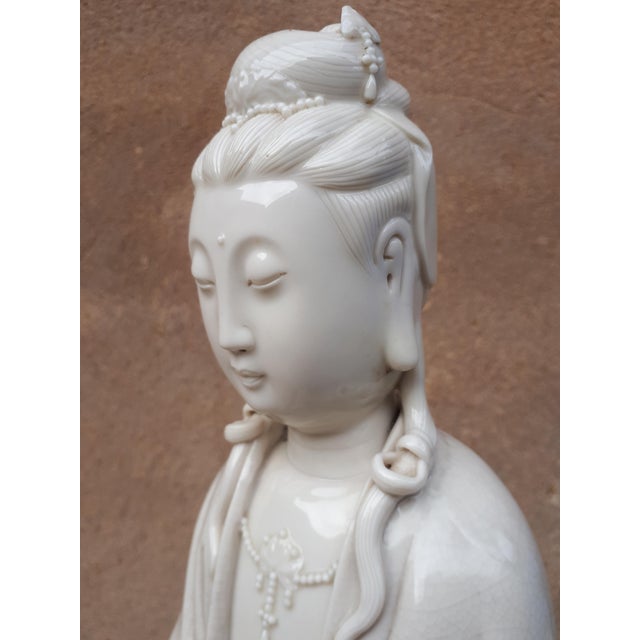 Qing Dynasty Chinese Artist, White Guanyin Sculpture, 1890s, Porcelain For Sale - Image 9 of 18