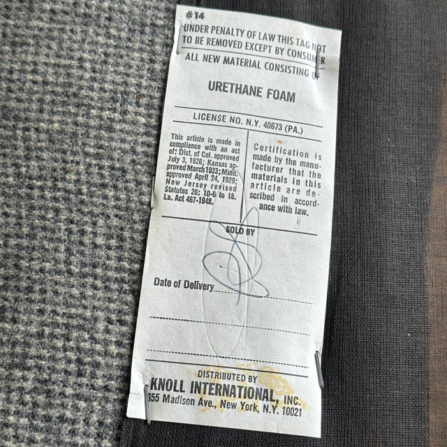 1970s Orsay Chairs by Gae Aulenti for Knoll- Set of 4 For Sale - Image 9 of 9