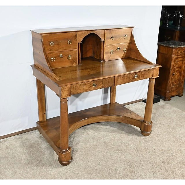 Early 19th Century Empire Walnut Desk, in Restored conditions. Designed before 1890