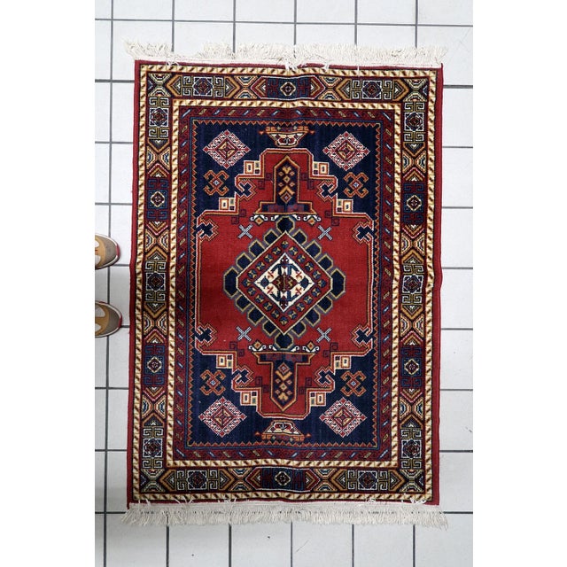 1950s, Vintage European Persian-Style Shiraz Rug 3 X 4 For Sale - Image 12 of 12