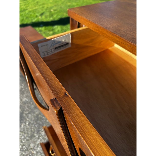 Wood Mid Century Broyhill Brasilia Bedroom Set For Sale - Image 7 of 12