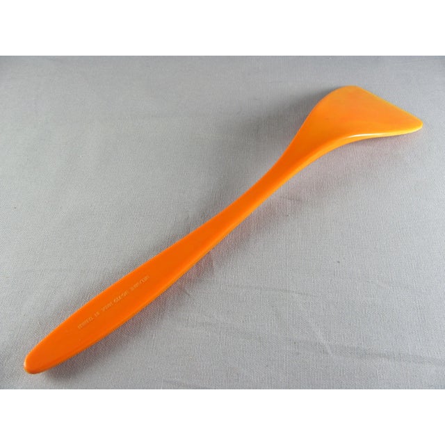 Mid-Century Machi Orange & Yellow Swirl Citrine Melamine Melmac Utensils - Set of 5 For Sale - Image 11 of 13