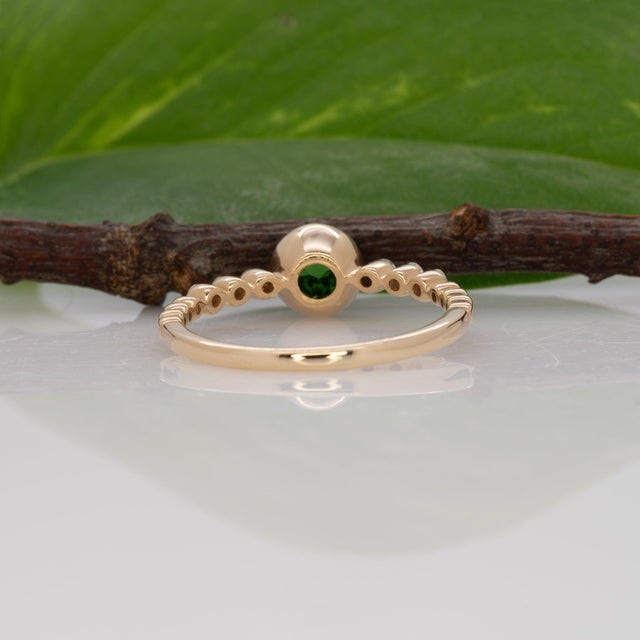 Green Tsavorite Garnet Ring With Earth-Mined Diamond Accents in Solid 14k Gold, Size 6.75 For Sale - Image 8 of 9