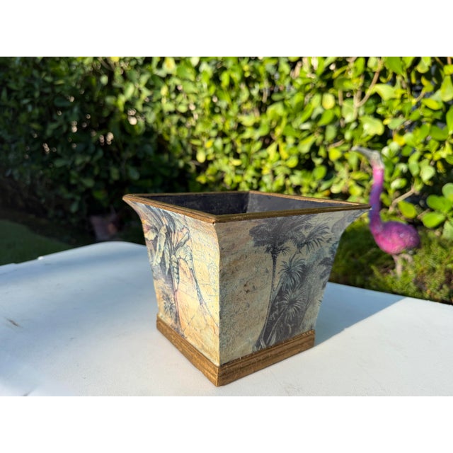 Vintage British Colonial Botanical Decoupage Square Cachepot With Antiqued Gold Trim For Sale In Naples, FL - Image 6 of 10