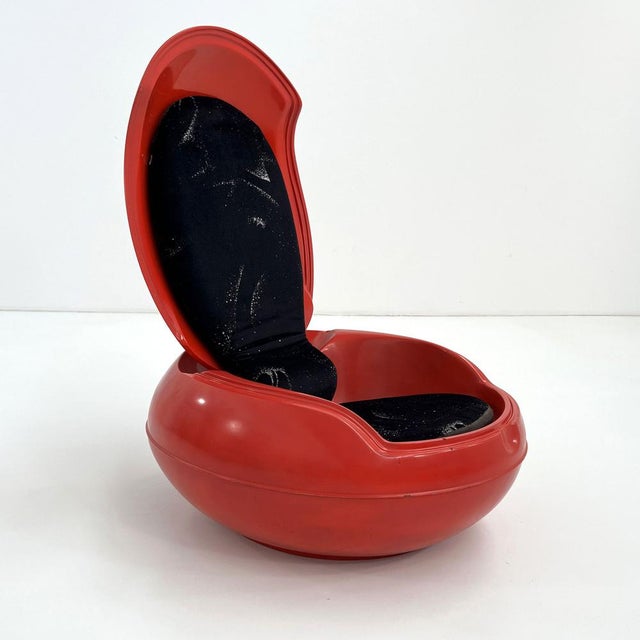 White Gn1 Garden Egg attributed to Peter Ghyczy for Veb Synthese, 1970s For Sale - Image 9 of 14