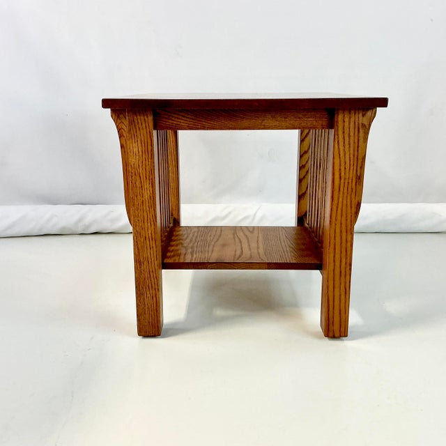 1990s Vintage Arts & Crafts Mission Oak Slatted Side Table, After Stickley. For Sale - Image 11 of 12