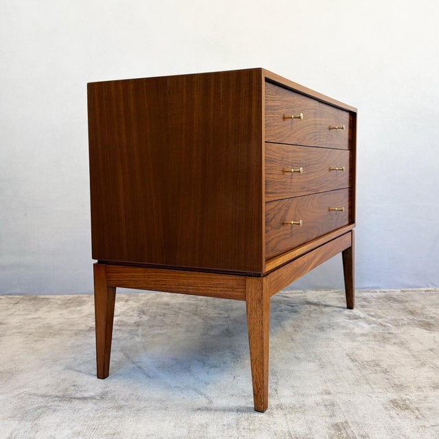 M Range Chest of Drawers in Walnut by Peter Hayward for Uniflex, 1960s For Sale - Image 4 of 13