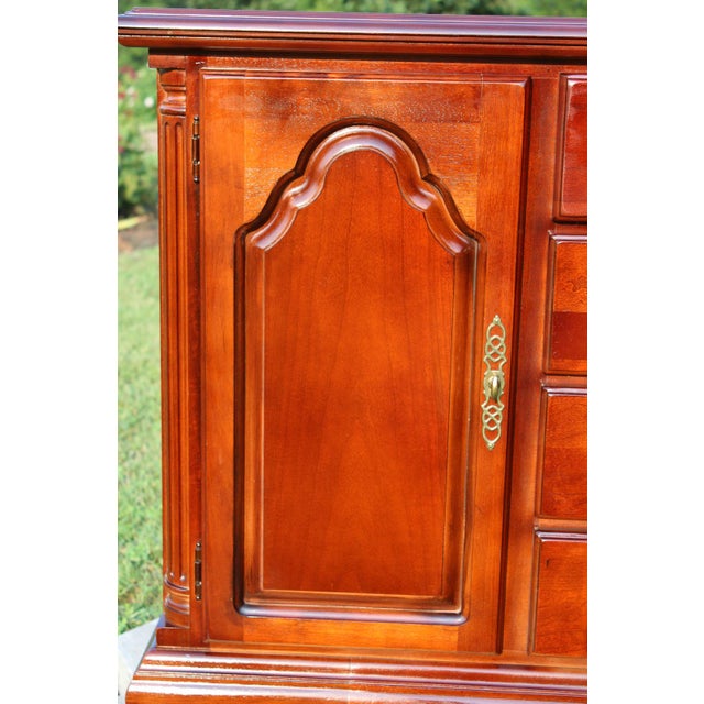 Traditional Lexington Mahogany Buffet For Sale - Image 3 of 18
