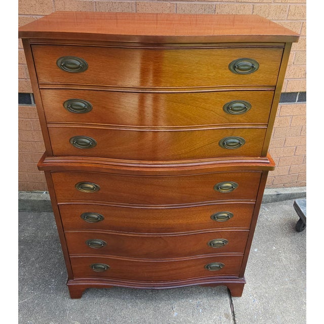 A Dixie Furniture Mid Century Federal Style Mahogany Chest on Chest of Drawers with the protective Glass top in great...