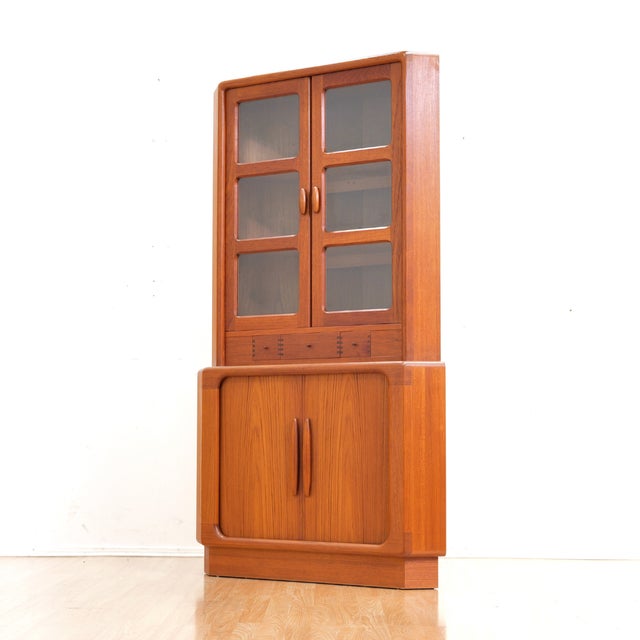 1970s Mid Century China Cabinet Corner Bar by Dyrlund of Denmark For Sale - Image 5 of 12