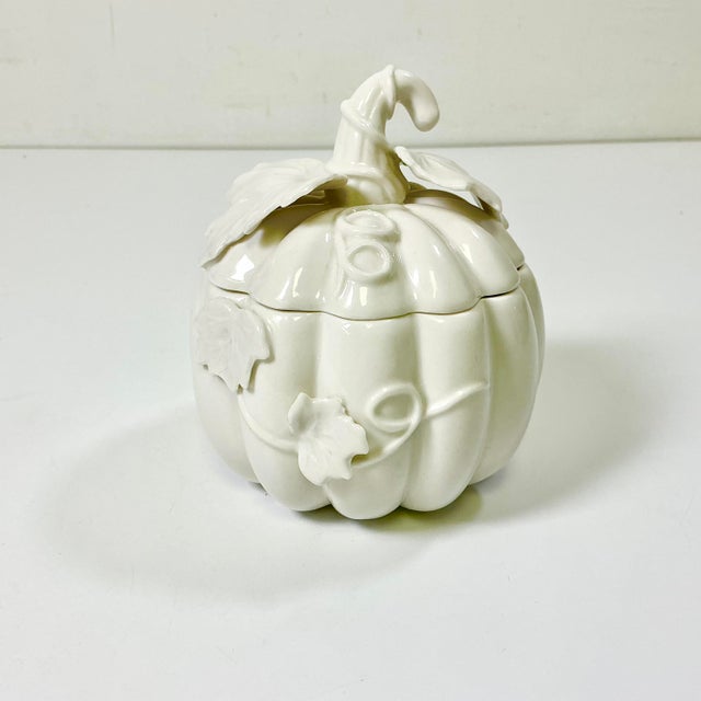 This is a pretty little Pumpkin Box in the Trompe L’Oeil style. The Blanca De Chin porcelain features a pumpkin with...